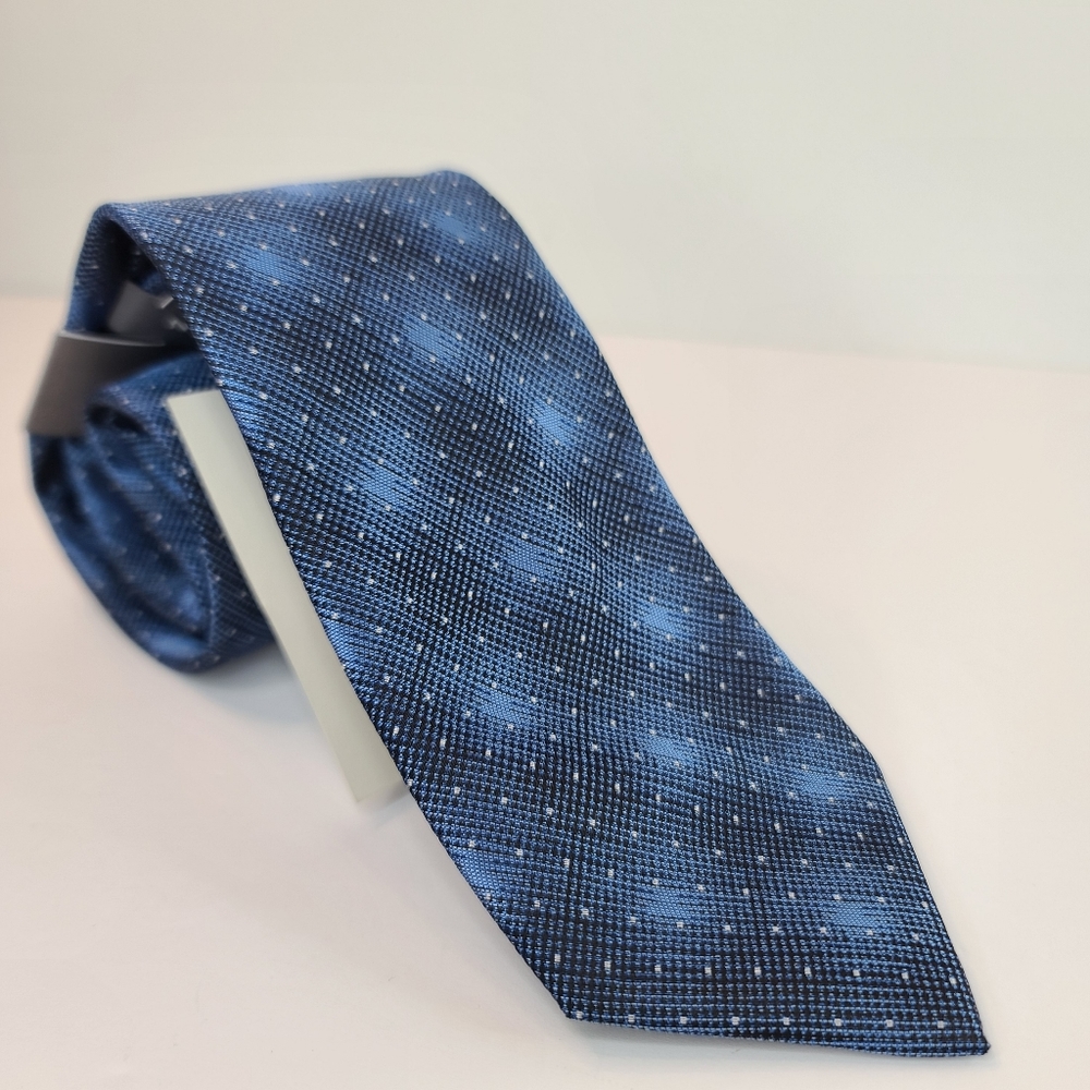 VAN HEUSEN Blue Tie.